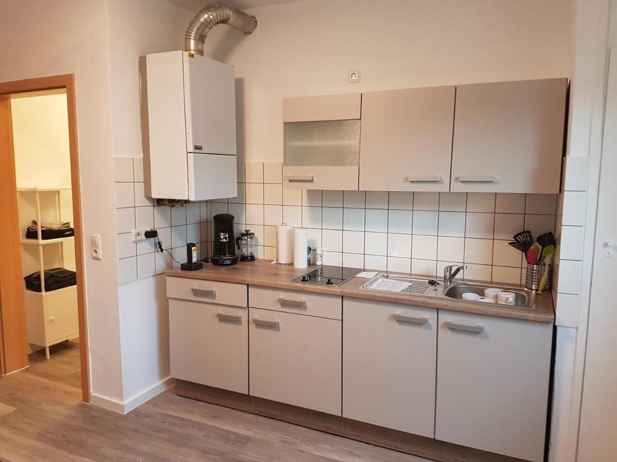 Kleine, Ruhige Wohnung In Гельзенкирхен Экстерьер фото